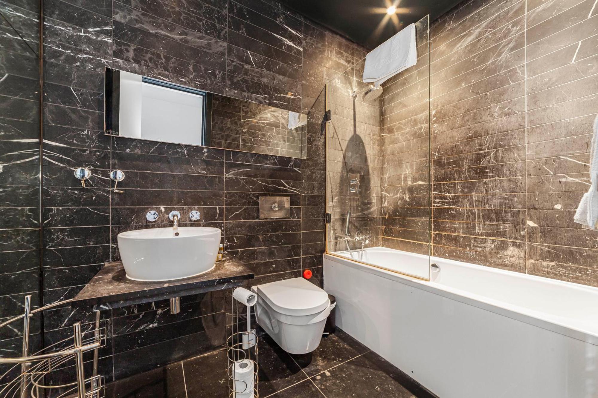 Deluxe Holborn Two Bedroom Apartamento